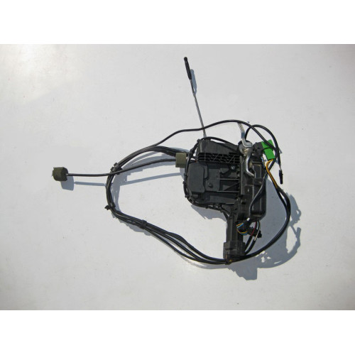Mercedes-Benz A2197200735 Замок передней левой двери под Keyless-Go CLS C219