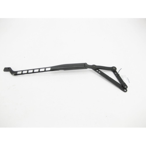 Mercedes-Benz A1668200944 Поводок дворника правый ML/GLE W166 GLE Coupe C292 GL/GLS X166