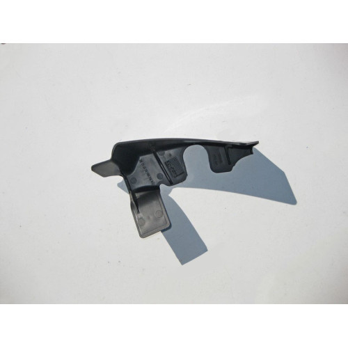 Mercedes-Benz A1646840437 Опора пластиковая ковра правая ML GL GLS GLE