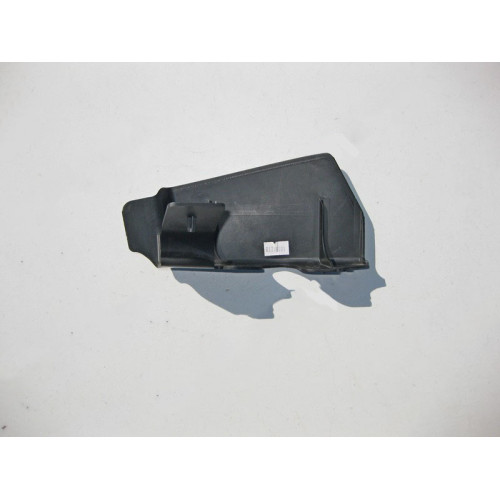 Mercedes-Benz A1646840437 Опора пластиковая ковра правая ML GL GLS GLE