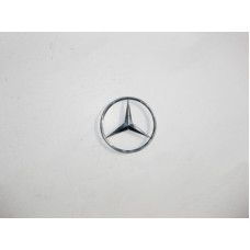 A2217580058 Значок "Mercedes" на крышке багажника S-Class W221