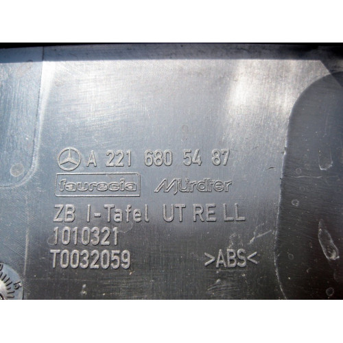 Mercedes-Benz A2216805487 9051 Накладка - крышка под бардачком чёрная S-Class W221
