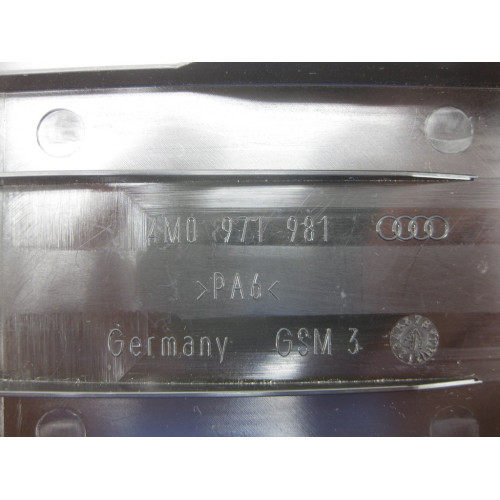 VAG 4M0971981 Крышка блока предохранителей