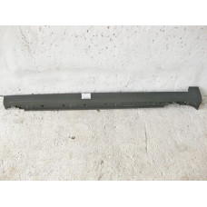 8E0853860 Накладка правого порога Audi A4 B6