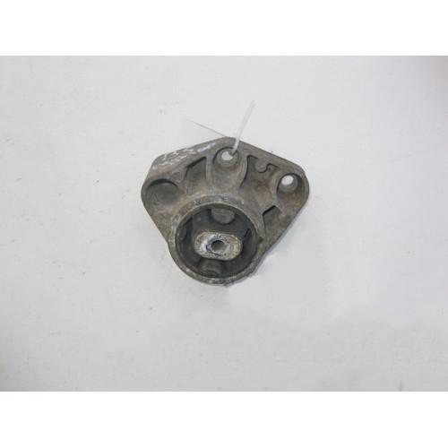 VAG 8E0599133 Front rear gearbox support Volkswagen Passat B5 4motion