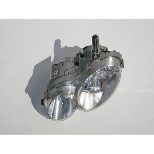 Mercedes-Benz A2098203761 Фара левая биксенон CLK W209