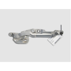 8D5827301C Петля крышки багажника левая VW Passat B5+