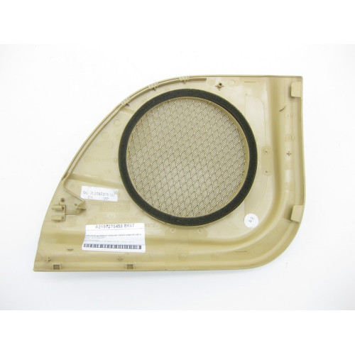 Mercedes-Benz A2197270488 8K67 Накладка динамика бежевая передней правой дверной карты CLS C219