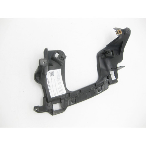 Mercedes-Benz A2928853300 Пластиковый кронштейн левой насадки выхлопной трубы ML/GLE W166 GLE Coupe C292 GL/GLS X166