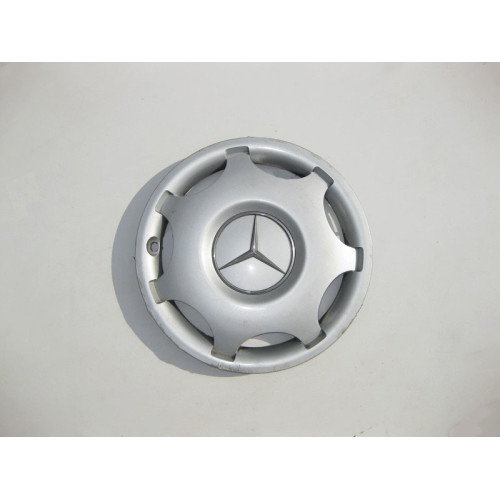 Mercedes-Benz A2034010024 Колпак стального диска R15 C-Class W203
