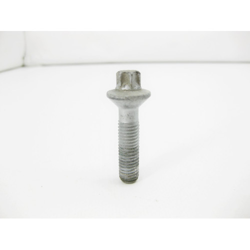 Mercedes-Benz A0019904203 Болт крепления ступичного подшипника к заднему кулаку