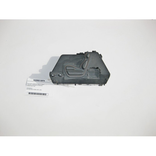 Mercedes-Benz A2208212879 7C45 Блок кнопок управления задним правым сидением S-Class W220