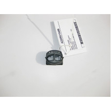 A2208210458 7C45 Кнопка подогрева заднего правого сидения S-Class W220