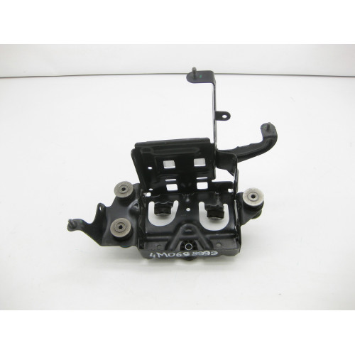 VAG 4M0698999 Air suspension compressor bracket