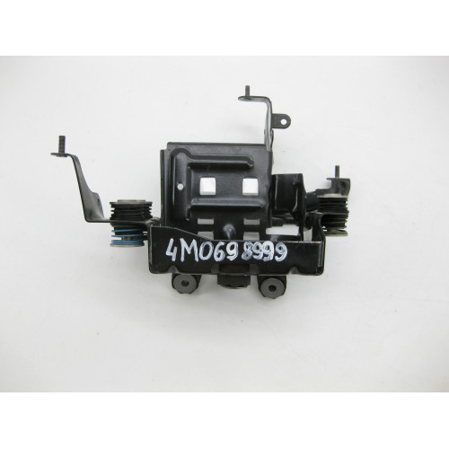 VAG 4M0698999 Air suspension compressor bracket