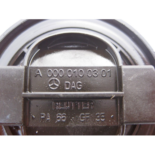 Mercedes-Benz A0000100301 Крышка маслозаливной горловины