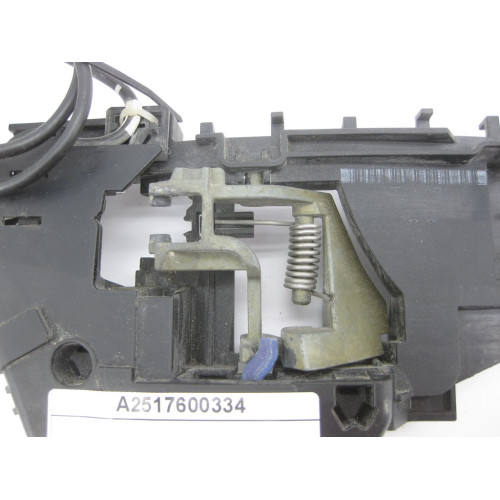 Mercedes-Benz A2517600334 Рама ручки передней левой двери R-Class W251