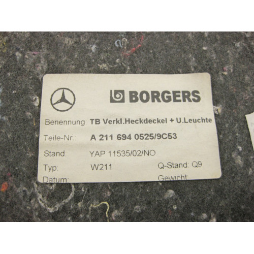 Mercedes-Benz A2116940525 9C53 Обшивка крышки багажника антрацит E-Class W211 USA