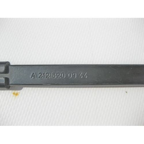 Mercedes-Benz A2128200944 Поводок стеклоочистителя - дворника правый E-Class W212