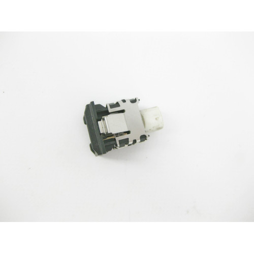 Mercedes-Benz A2218200087 Штекер USB S-Class W221 CL C216