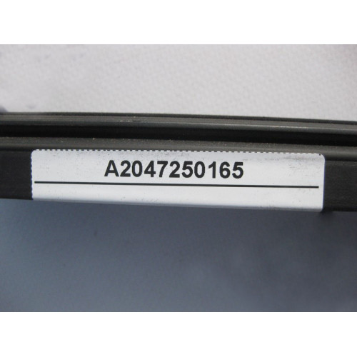 Mercedes-Benz A2047250165 Уплотнительная внутренняя планка стекла передней левой двери C-Class W204