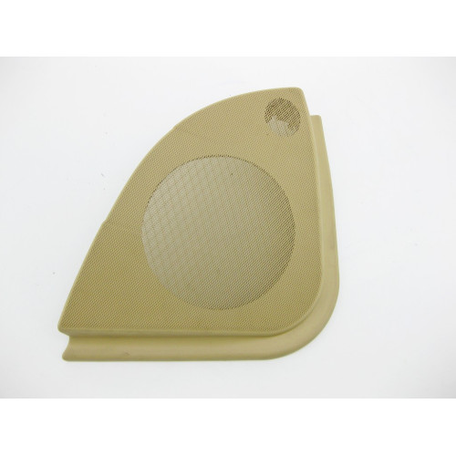 Mercedes-Benz A2197370188 8K67 Накладка динамика бежевая на карте задней левой двери CLS C219