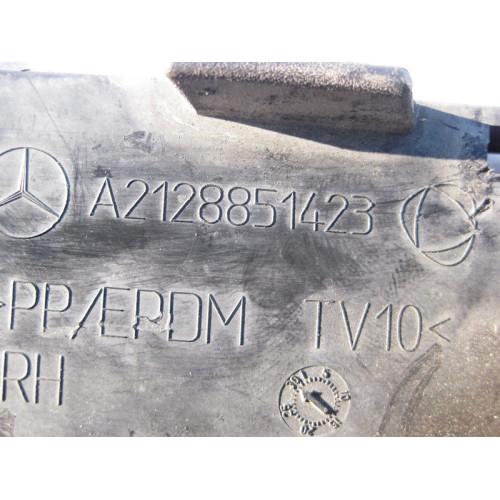 Mercedes-Benz A2128851423 Правая нижняя решётка переднего бампера под ДХО LED E-Class W212