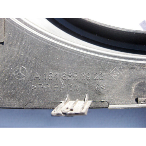 Mercedes-Benz A1648853923 Решётка левой туманки переднего бампера ML W164 рестайл