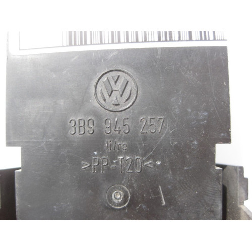 VAG 3B9945257 Плата - ламподержатель заднего фонаря VW Passat B5 универсал