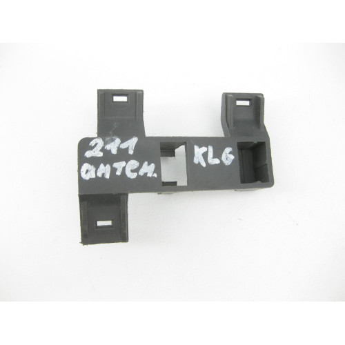 Mercedes-Benz A2118820114 Кронштейн антенны keyless-go в заднем бампере E-class W211
