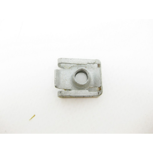 Mercedes-Benz A0049941445 Скоба крепежная с резьбой M6