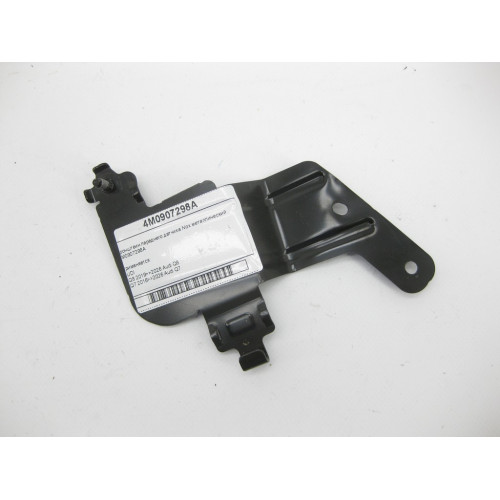 VAG 4M0907298A Кронштеин переднего датчика Nox металлический Q8, Q7, Touareg