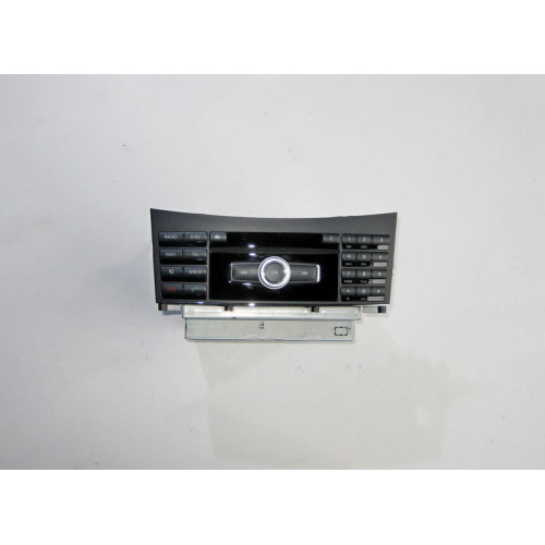 Mercedes-Benz A2129065600 Аудиосистема Audio 50 APS с DVD чейнджером для E-Class W212