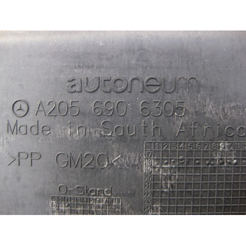 Mercedes-Benz A2056906305 Защита ниши багажника C-Class W205