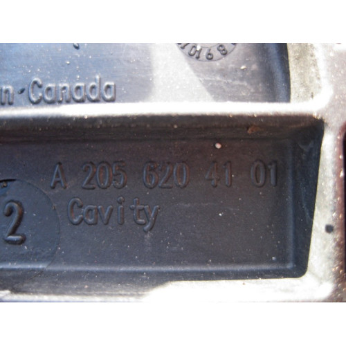 Mercedes-Benz A2056204101 Консоль крепления верха бампера C-Class W205