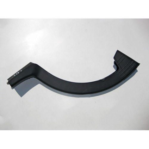 Mercedes-Benz A2138210989 Дефектная накладка левой петли багажника E-Class W213