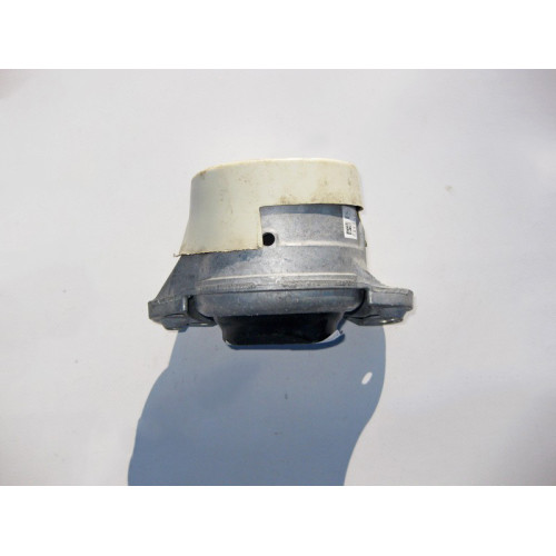 Mercedes-Benz A2052400800 Engine mount M264 R4 1.5l left C-Class W205