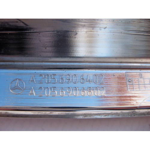 Mercedes-Benz A2056906402 Задний хром молдинг правого порога C-Class W205