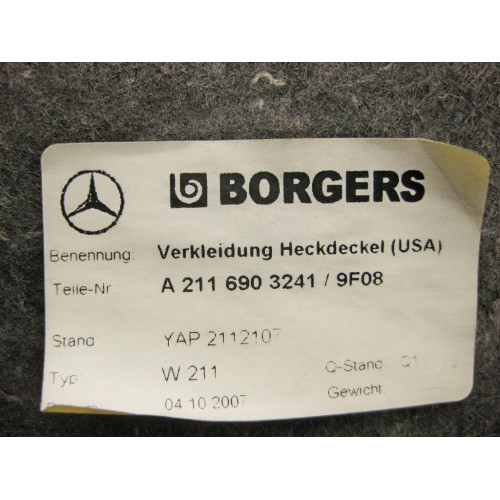 Mercedes-Benz A2116903241 9F08 Обшивка крышки багажника чёрная E-Class W211 USA