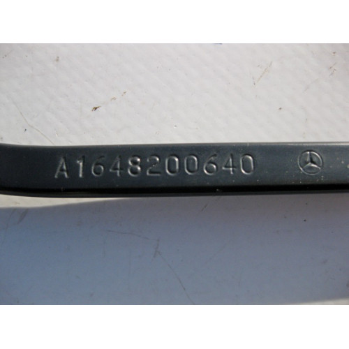 Mercedes-Benz A1648200444 Поводок дворника правый ML W164 GL X164