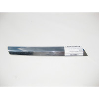 A1648881085 Хром решётки радиатора нижний правый GL X164