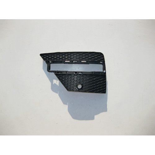 Mercedes-Benz A1668852822 Новая левая решётка в бампер под LED ML W166