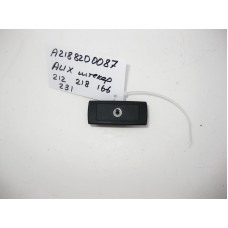 A2188200087 AUX штекер E-Class W212 ML GLE W166 CLS C218 GL GLS X166 SL R231