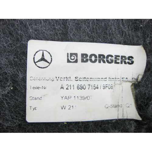 Mercedes-Benz A2116907154 9F08 Обшивка багажника левая черная E-class W211