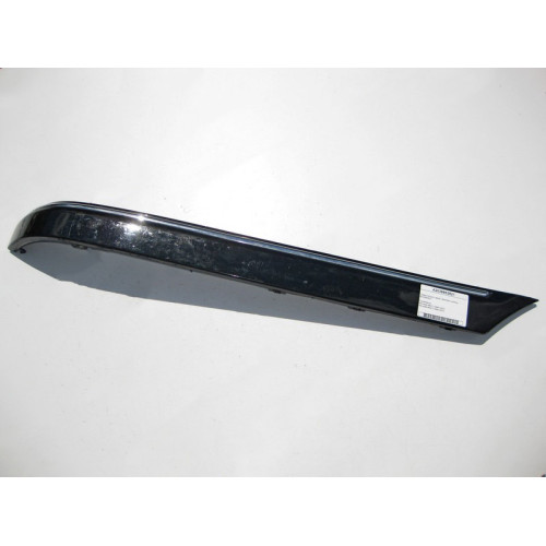 Mercedes-Benz A2038852821 Правый молдинг заднего бампера с хромом C-Class W203