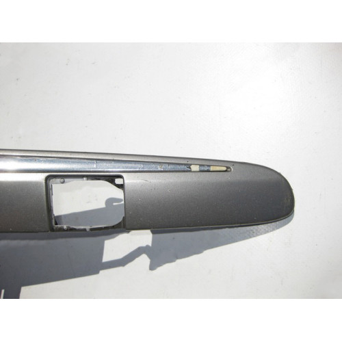 Mercedes-Benz A2118800612 Правый молдинг переднего бампера (полез хром) E-Class W211