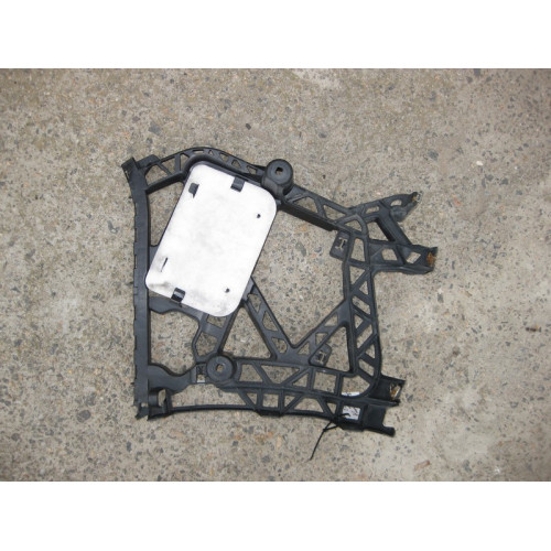 Mercedes-Benz A1668800812 Правый пластиковый каркас заднего бампера GL X166 AMG