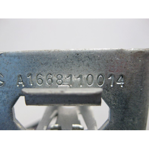 Mercedes-Benz A1668110014 Кронштейн передней потолочной ручки ML GLE W166 GL GLS X166