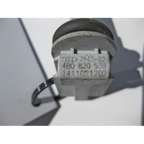 VAG 4B0820539 Датчик температуры в воздушном канале отопления VAG VOLKSWAGEN Polo Classic