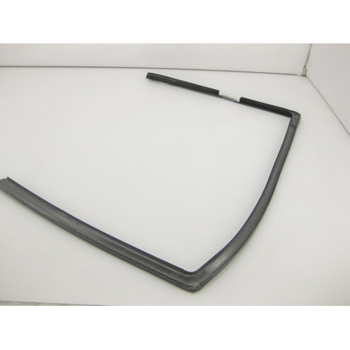 Mercedes-Benz A2207350425 Уплотнитель опускного стекла задней правой двери S-Class W220 Long